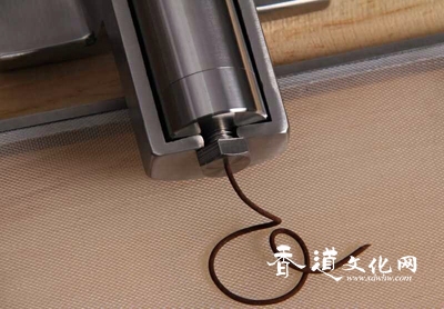妙吉祥推出DIY手工小型制香机，市场反响良好