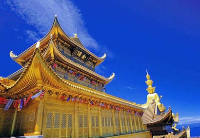 峨眉金顶四大奇景：日出云海佛光圣灯