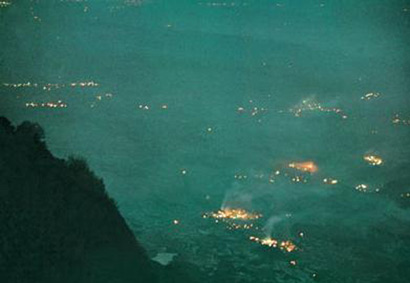 峨眉金顶四大奇景：日出云海佛光圣灯